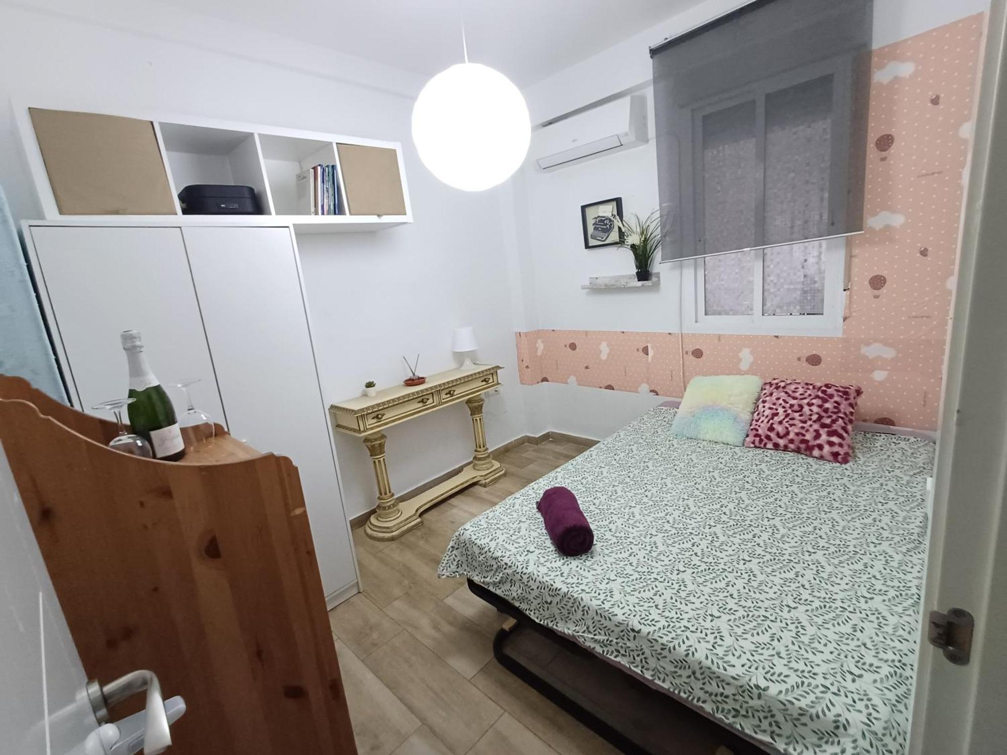 Room En Madrid Pacifico Екстер'єр фото