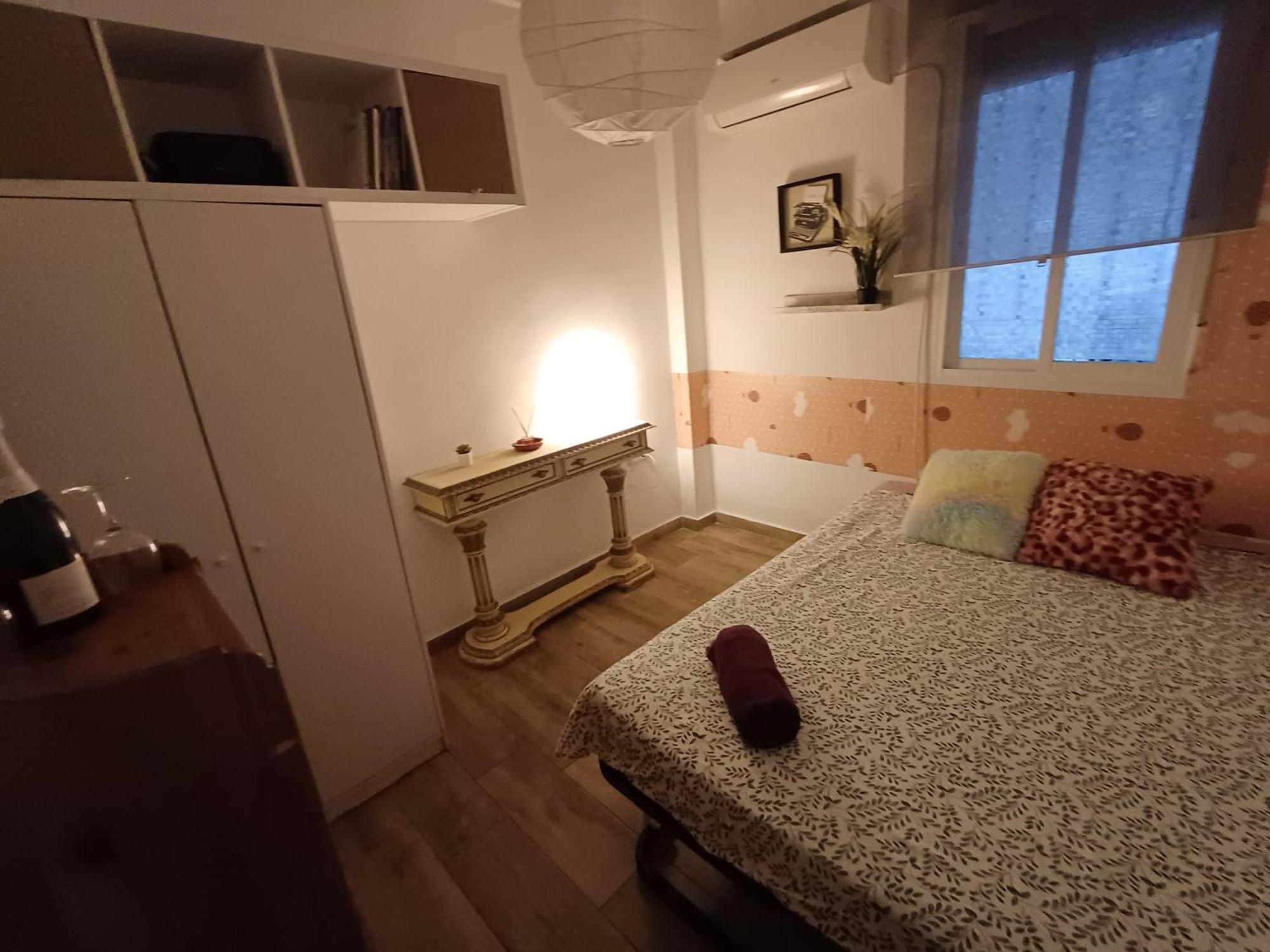 Room En Madrid Pacifico Екстер'єр фото