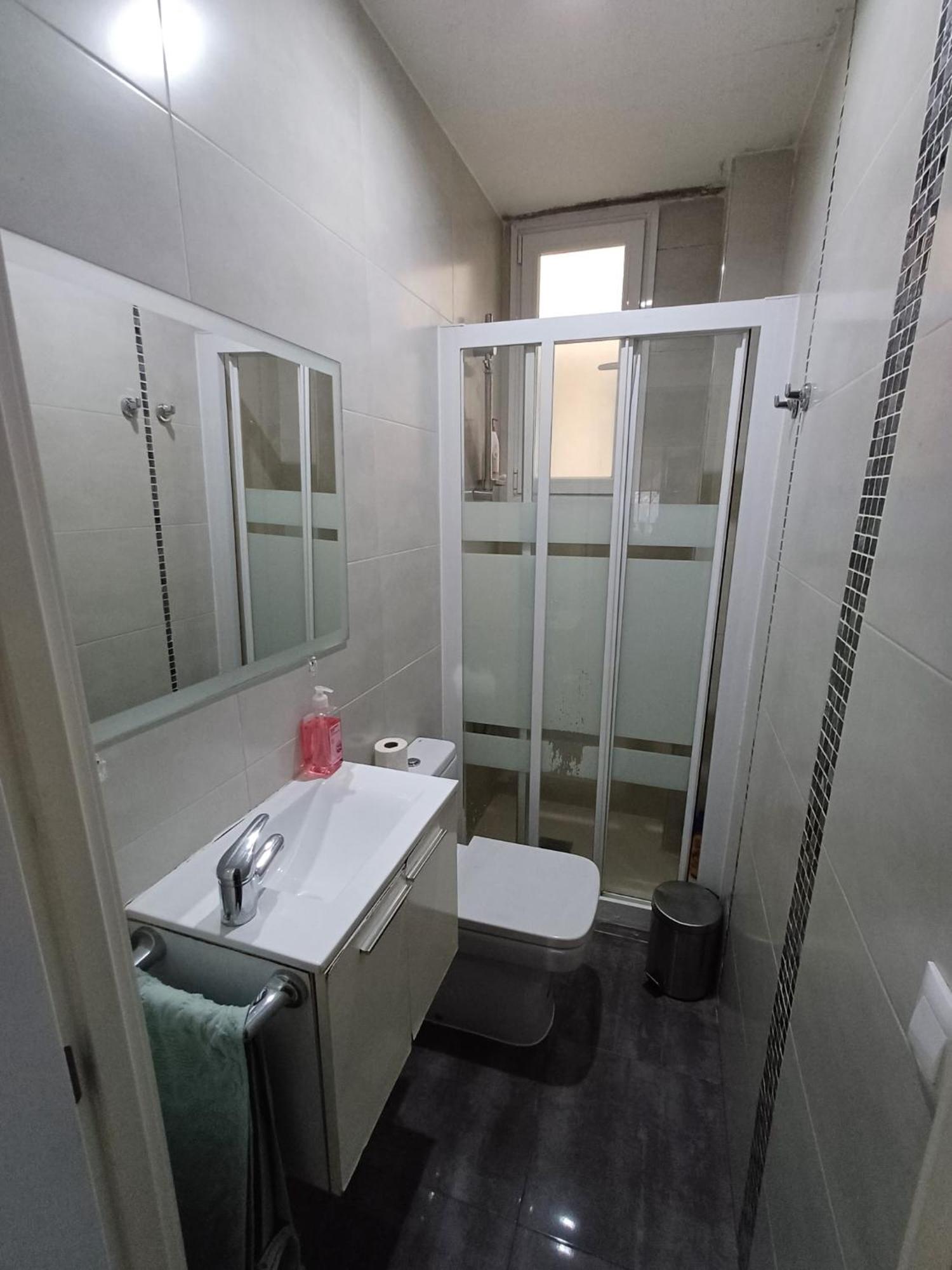 Room En Madrid Pacifico Екстер'єр фото